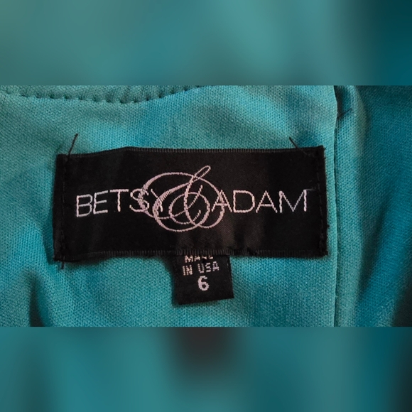 Full length Betsy & Adam juniors size 6 prom dress worn once. Like new condition - Picture 3 of 7